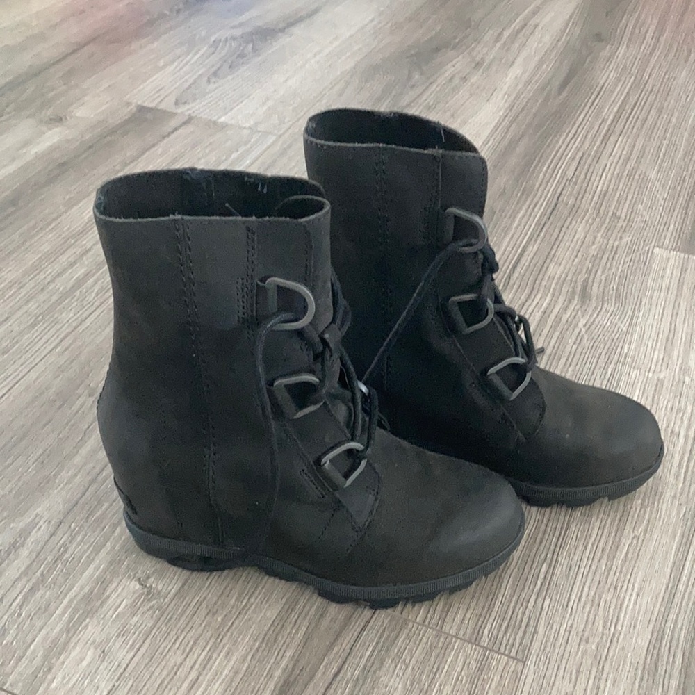 Sorel wedge boots